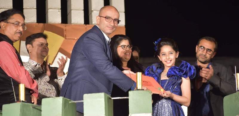 Congratulates Deshna Dugad for performing in the highest platform of Indian cinema